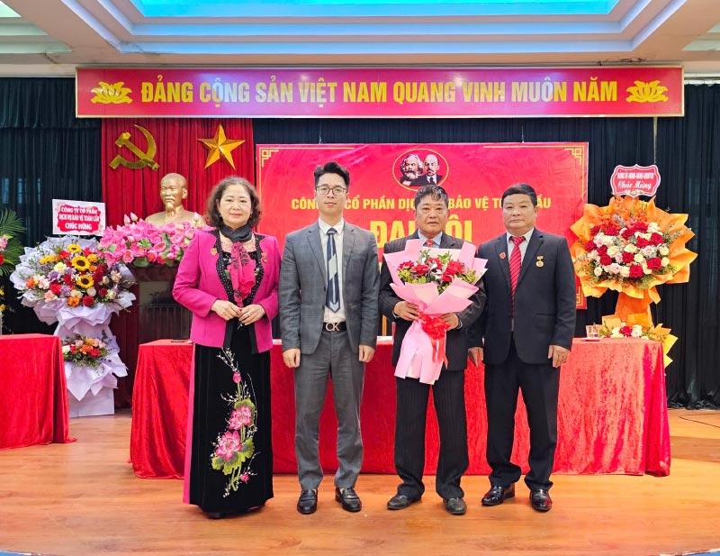ong-ninh-thanh-tu