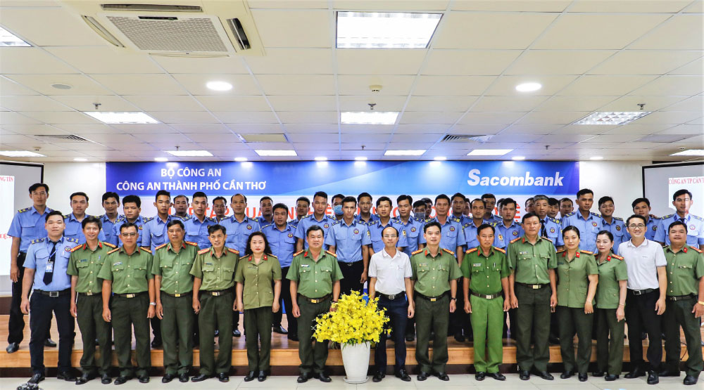 cong-an-can-tho-tap-huan-nghiep-vu-bao-ve-ngan-hang